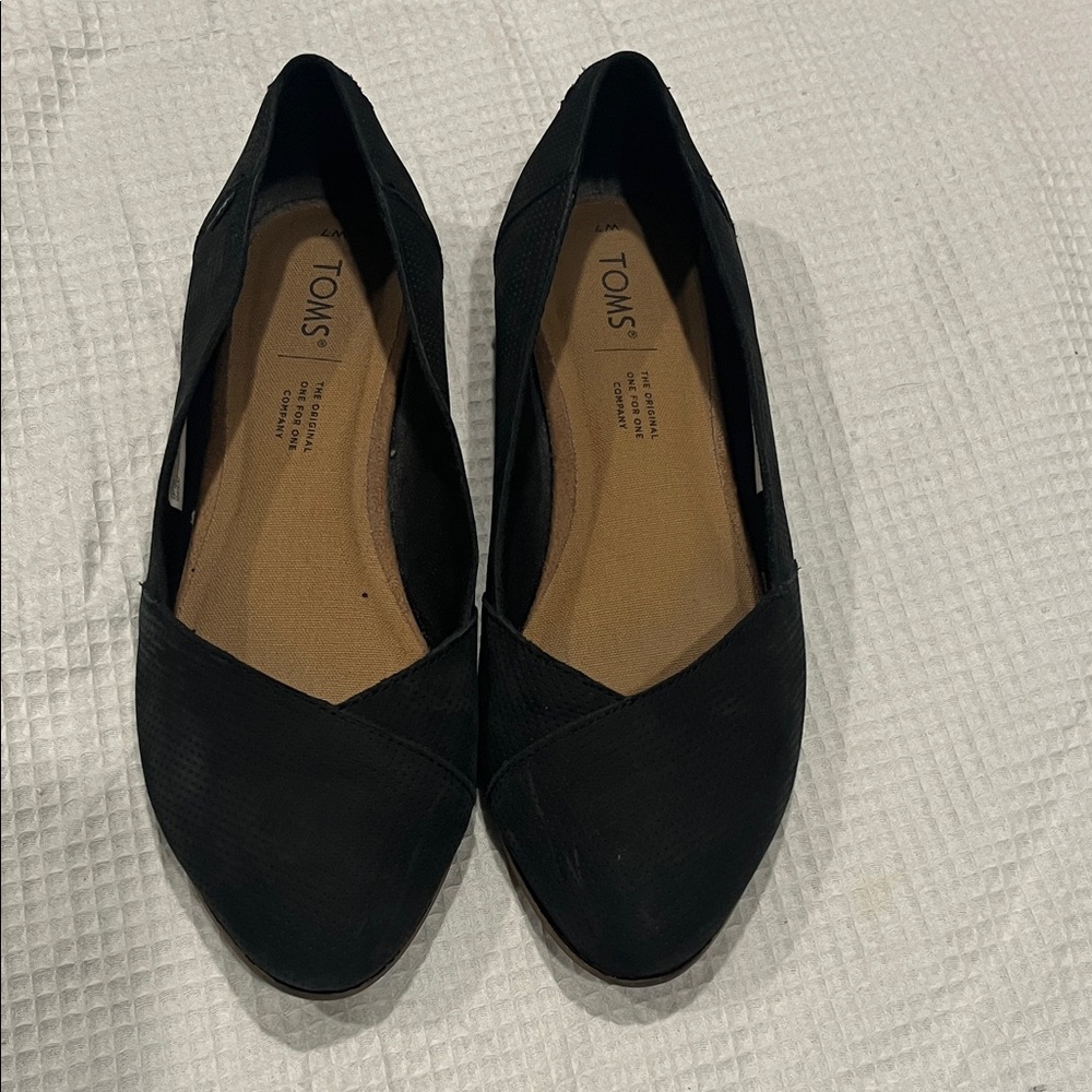TOMS Women's Classic Black Loafers